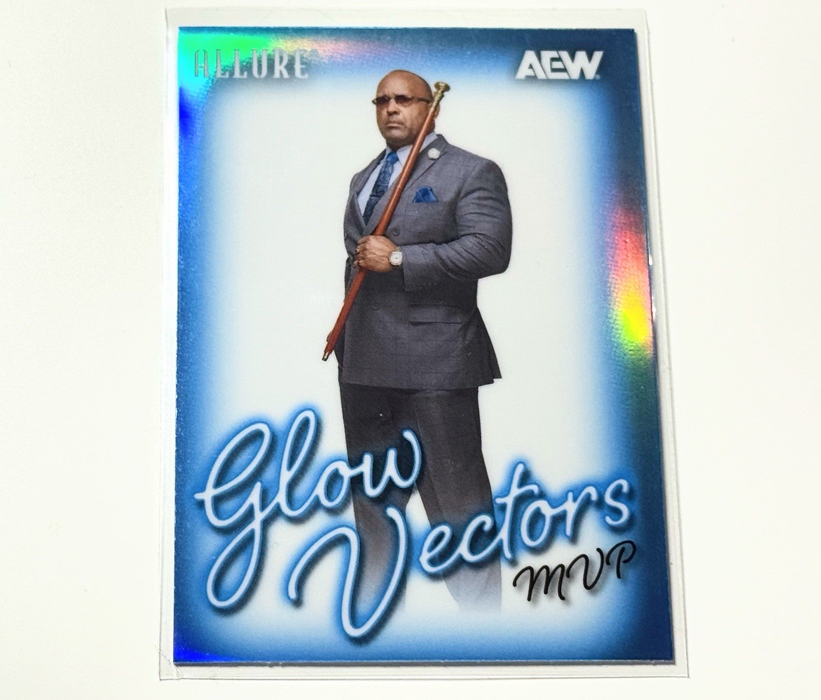 2026 Upper Deck AEW Allure MVP Glow Vectors Card GV-23