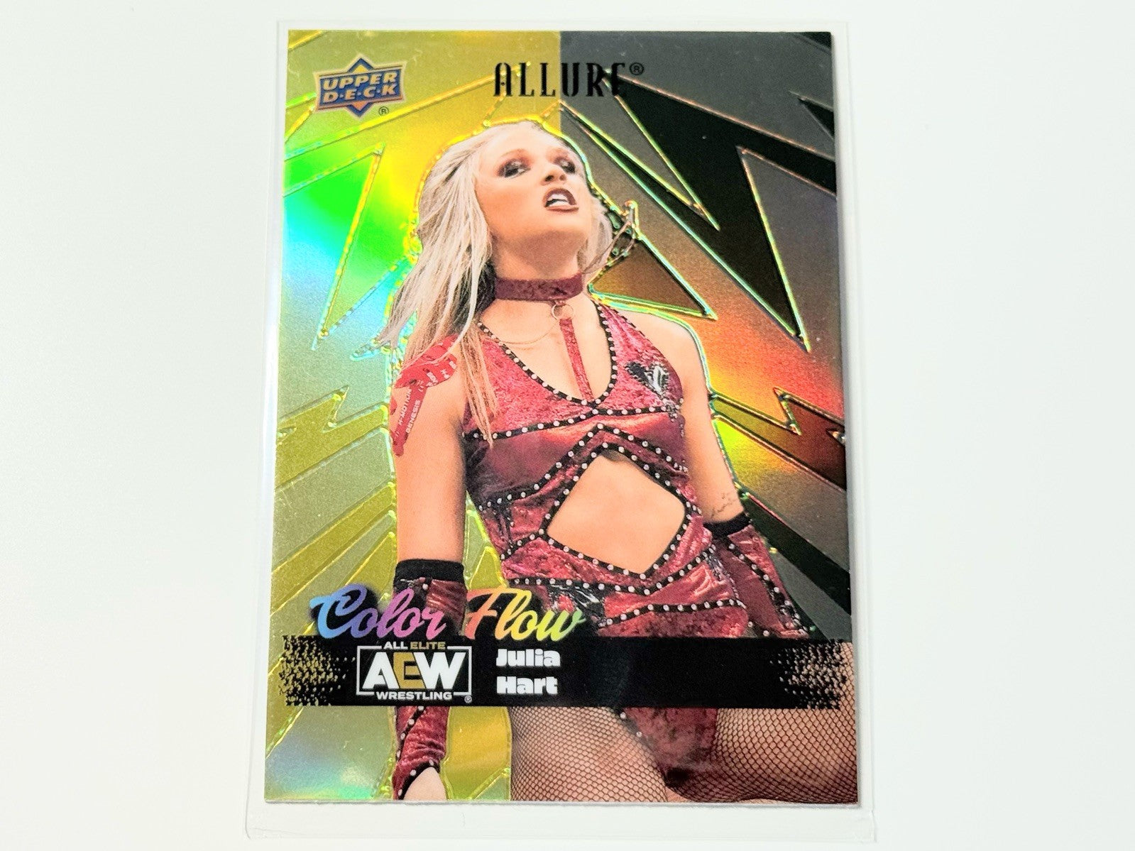 2024 Upper Deck AEW Allure Julia Hart Yellow Green Color Flow Card CF-28