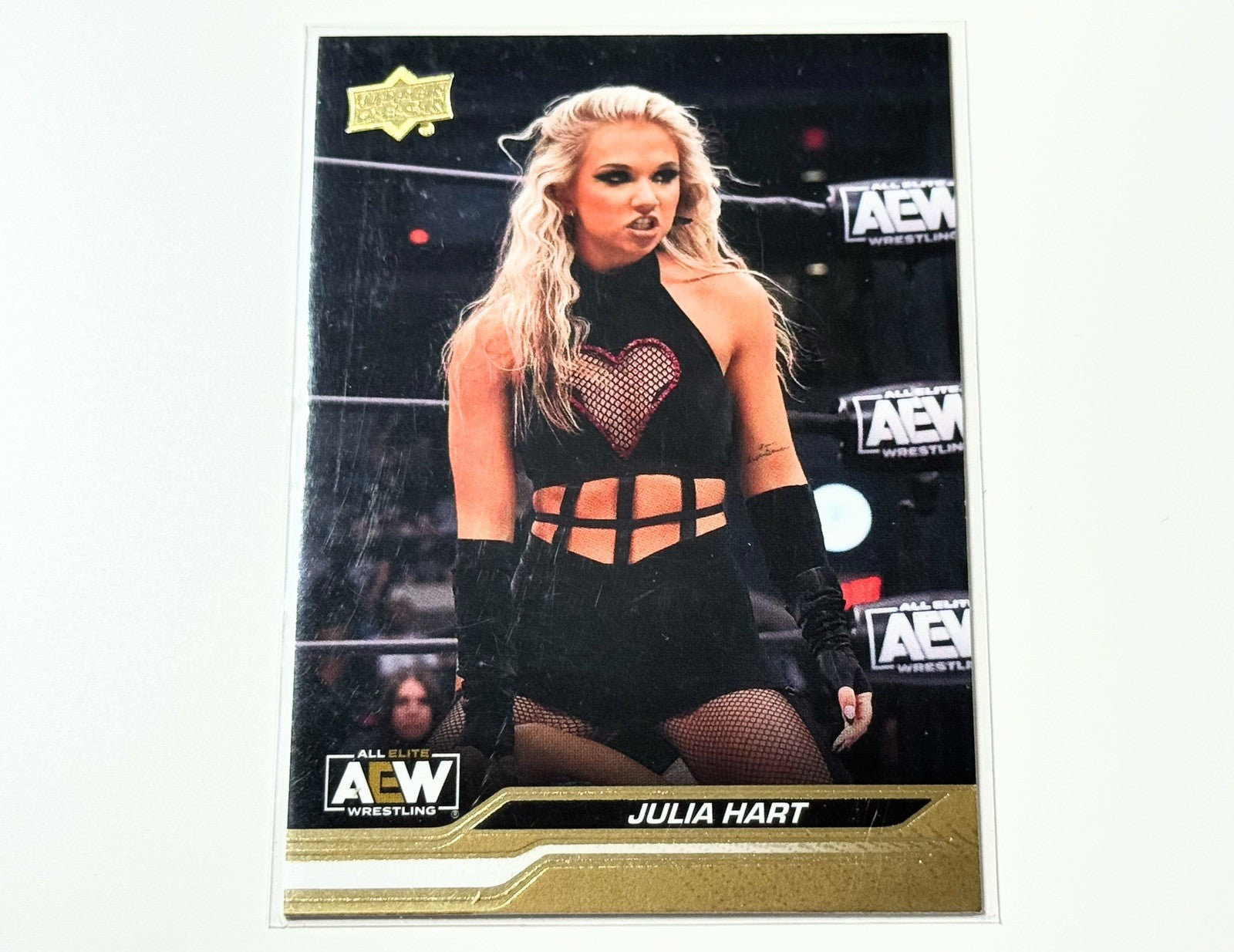 2024 Upper Deck AEW Flagship Julia Hart Gold Parallel Card #69