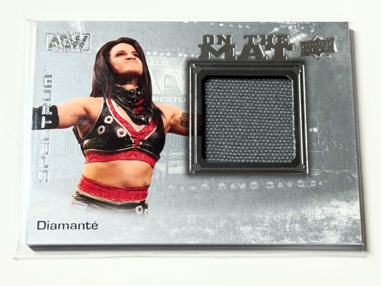 2021 Upper Deck AEW Spectrum Diamante On The Mat Relic Rookie Card OTM-8