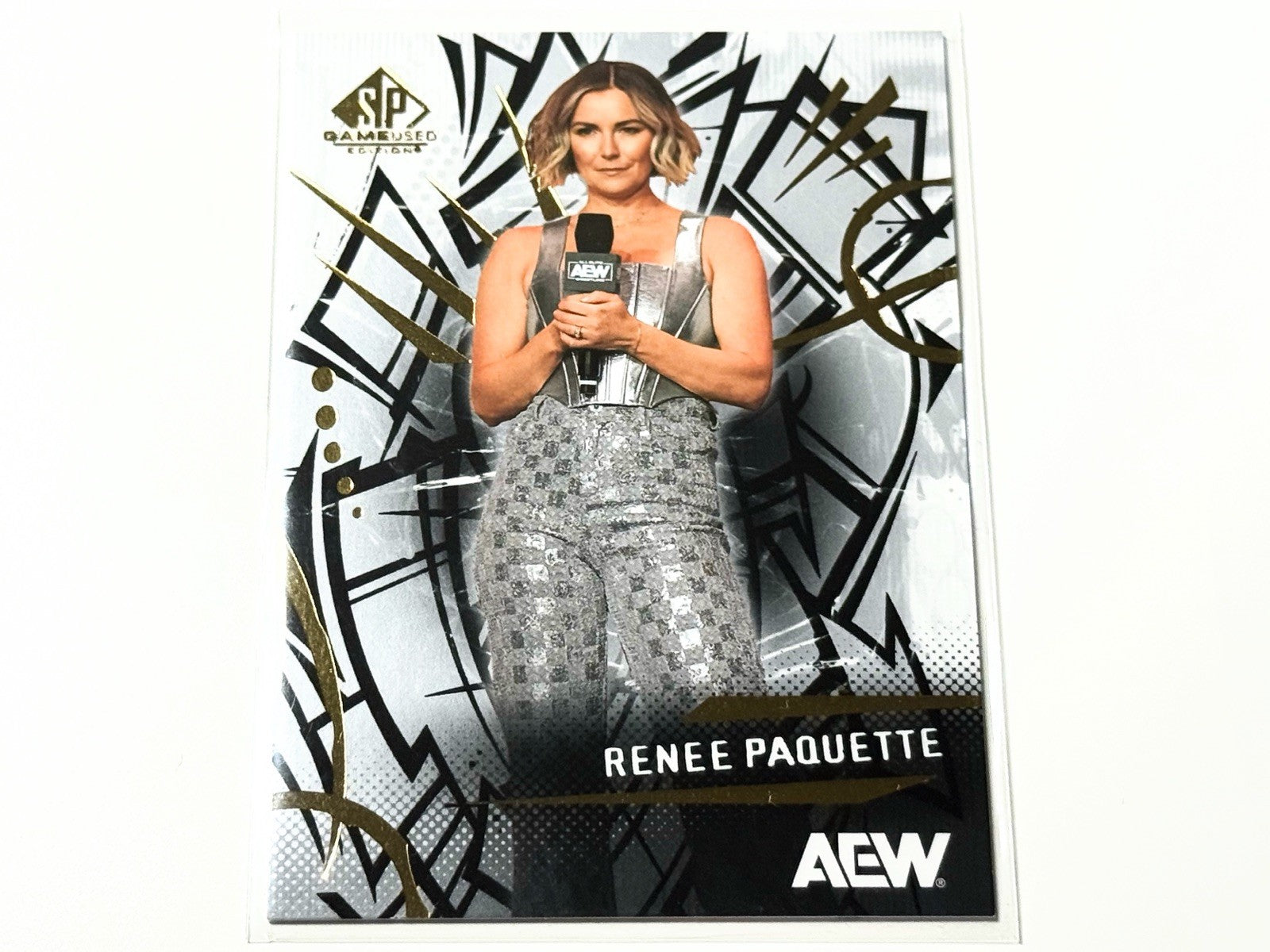 2025 Upper Deck AEW SP Game Used Renee Paquette Base Card #37